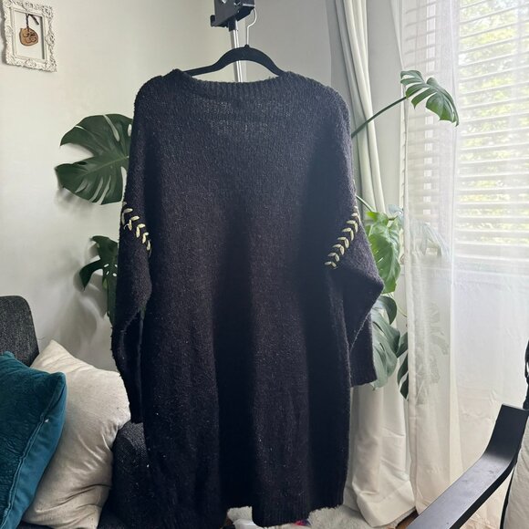 Molly Bracken Heart Sweater Dress - Picture 4 of 4